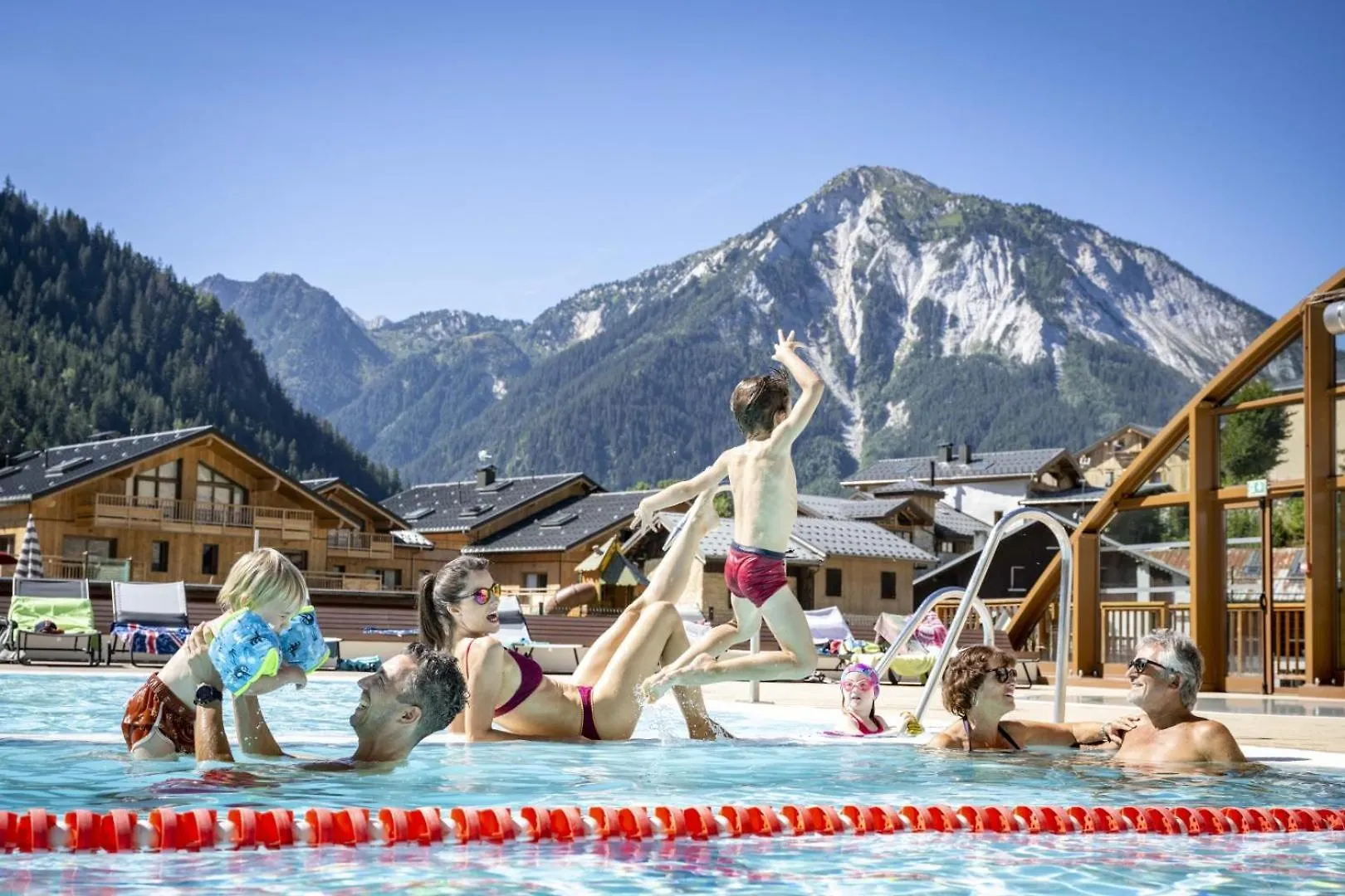 Vue Exceptionnelle, Piscine, Spa, Fitness 라 플라뉴 0*,  프랑스